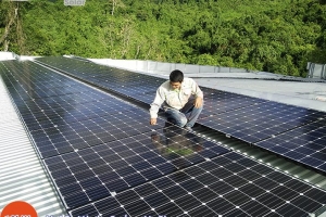 Bộ Công Thương đề xuất giá điện mặt trời áp mái 8,38 cent/kWh